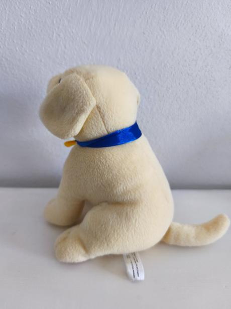 Pes s modrým obojkom 19 cm, 