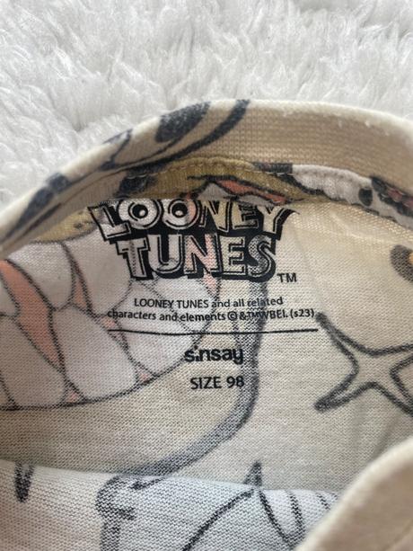 6 ks letnych triciek, 98