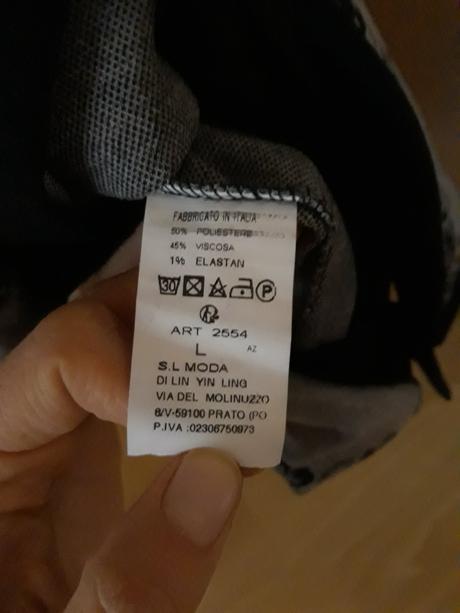 Sivé šaty s kvetinovým vzorom, l