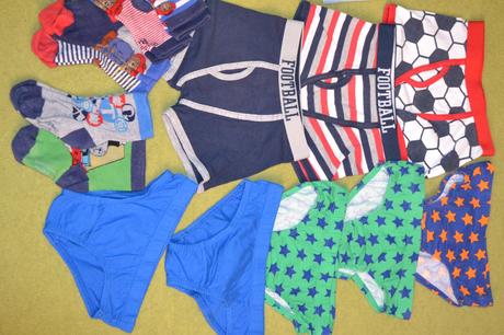 Boxerky+slipy+ponožky vel.4-5 r ,top stav, f&f,110