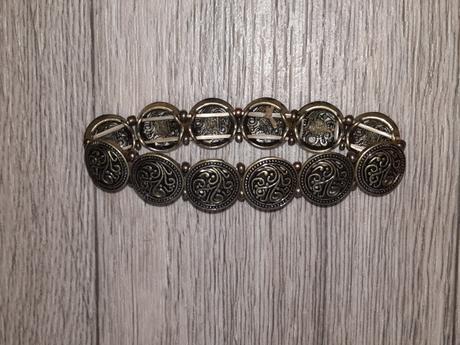 Dámske a dievčenské náramky,