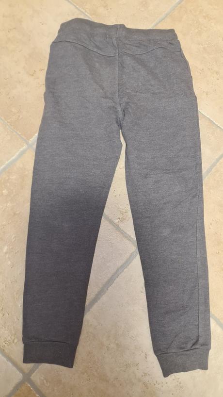 Pekný stav - 77 cm, sinsay,134