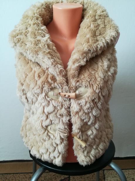 Bundička bez rukávov, m