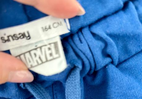 Tričko horčicovej farby a modré kraťasy grátis, sinsay,164