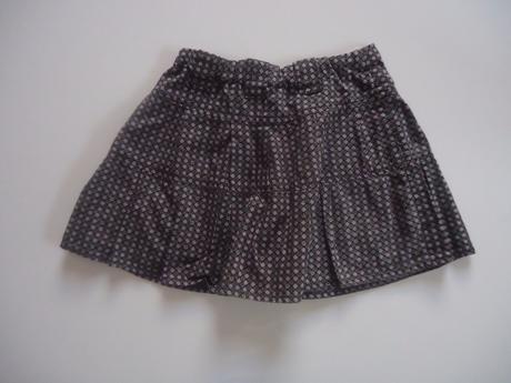 Suknicka, girl2girl,104