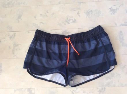 Športové šortky, tribord,46