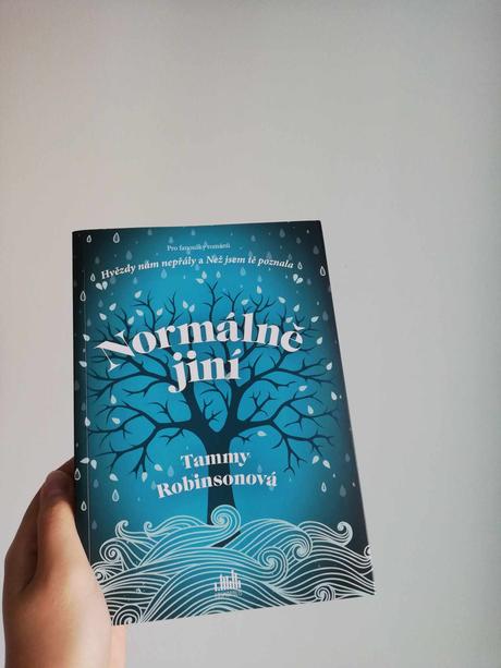Kniha normálně jiní, 