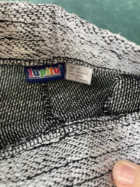 Teplaky bielo-cierne, lupilu,86