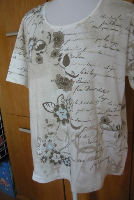 Dámske tričko s krátkym rukávom, 48