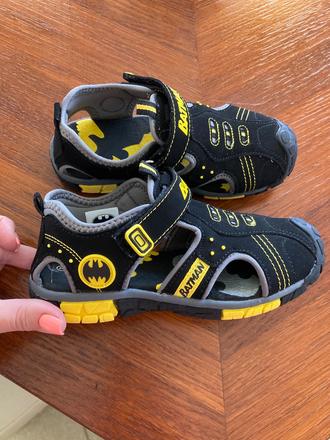 Batman sandálky, 31