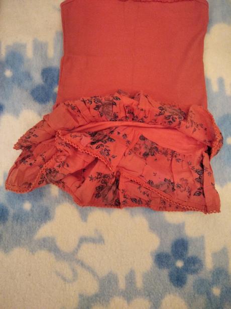 Dlhé tričko/šaty s čipkou a riasenym veľkosť m/l, m