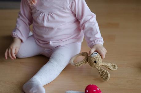 Háčkovaná hrkálka / kusadlo / hryzadlo,