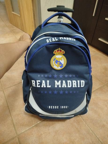 Školská taška na kolieskach, 