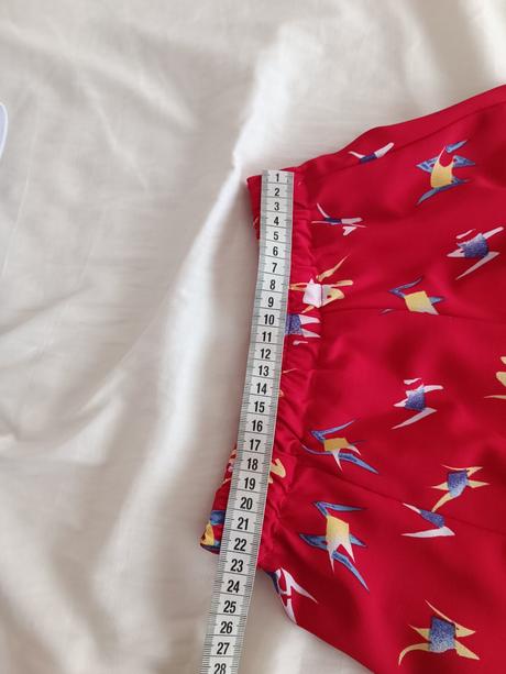 Dievčenský kostým, modelko,122