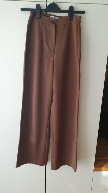 Dámske nohavice bershka, bershka,34