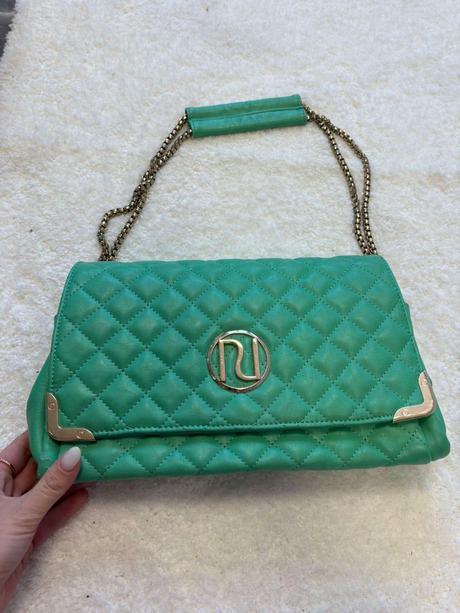 Kabelka, river island