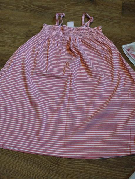 Šaty 104, calliope,104