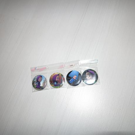 Máša a medveď odznaky veľké- cena spolu za 4 ks,