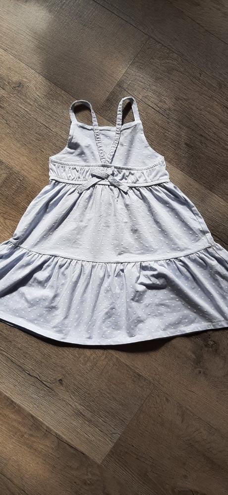 Dievcenske bavlnene saty, 122