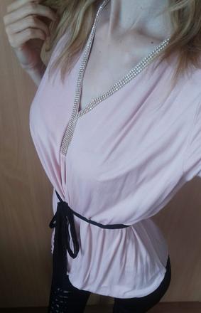 Elegantné ružové tričko, s