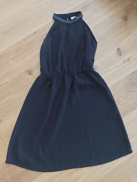 Spoločenské šaty, 34