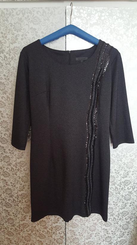 Predám čierne šaty, 42