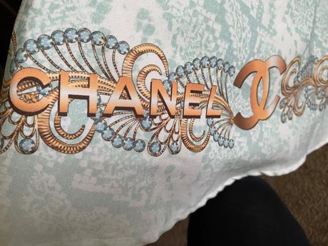 Spoločenské šaty, 134