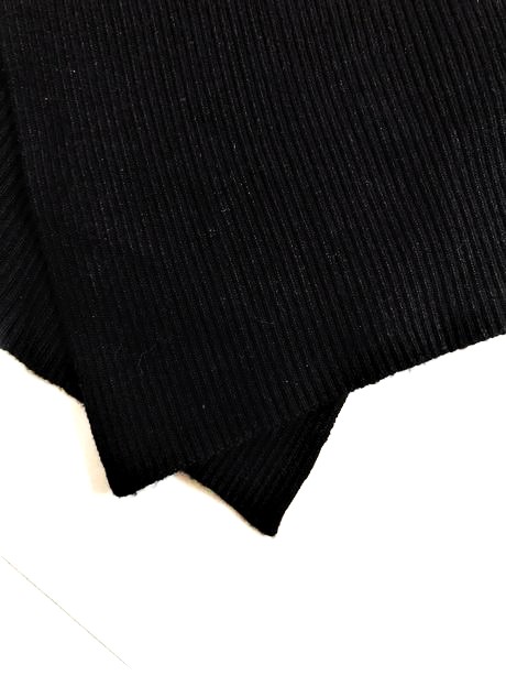 Zaujímavý pulóvrik m/l, m