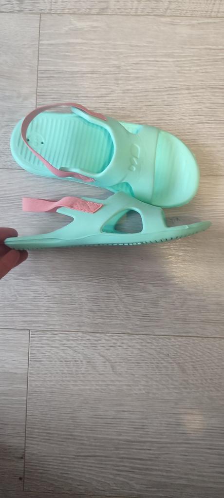 Sandálky k vode, decathlon,33