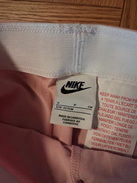 Elastické nohavice, nike,128