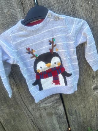 Vianočný svetrík c&a, 68