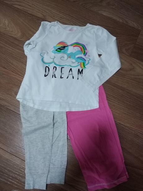 Pyžamo. 122/128, 122