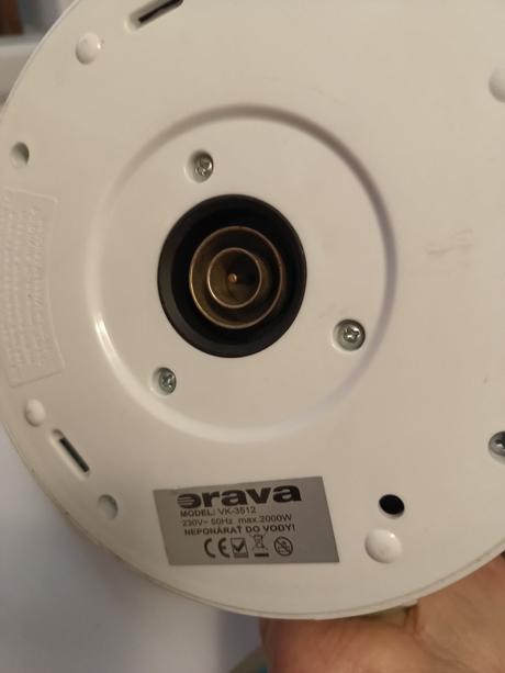 Rychlovarná kanvica, orava