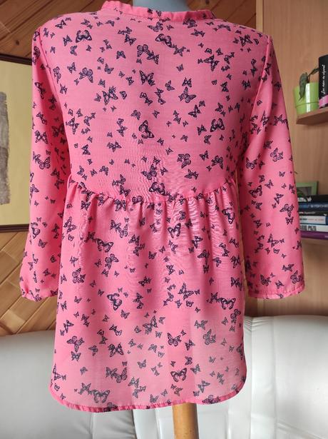 Blúzka s motýľmi, zn. bershka, veľ. s-m, bershka,s