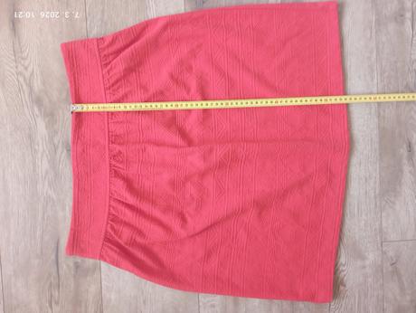 Teplejšia sukňa (už s poštovným), l