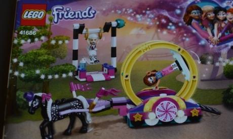 Lego friends 41686 čarovná akrobacia,