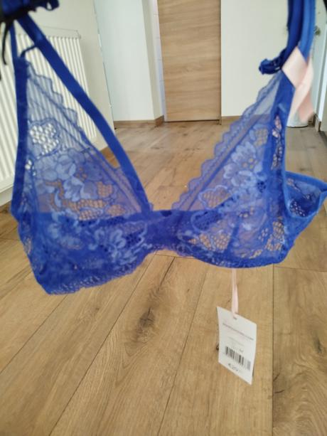 Modrý krajkový bralet (braletka), m