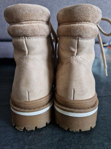 Kotníkové topánky, 38