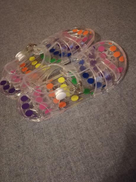 Priesvitne sandalky, 27