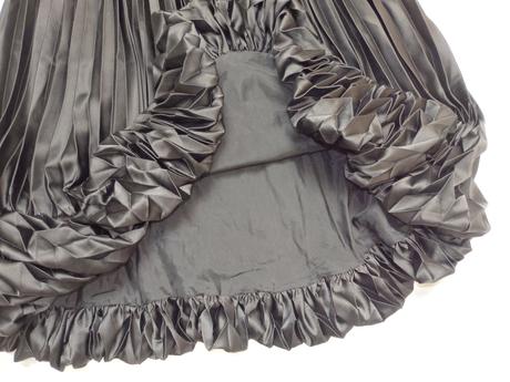 Kvalitne velmi pekne saty na slavnost, 36