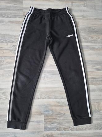 Pekné adidas tepláky - letné, adidas,152