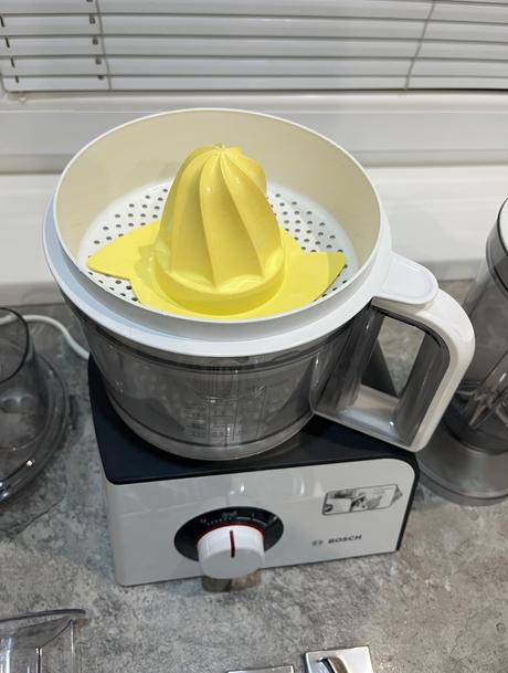 Kuchynský robot bosch mcm4100 800w, bosch