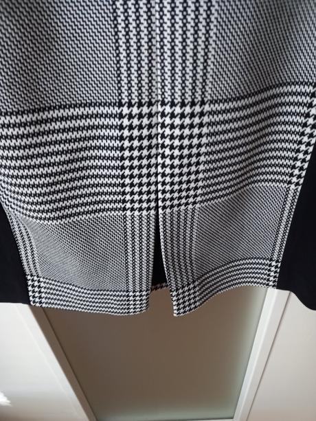 Šaty čierno biele, h&m,46