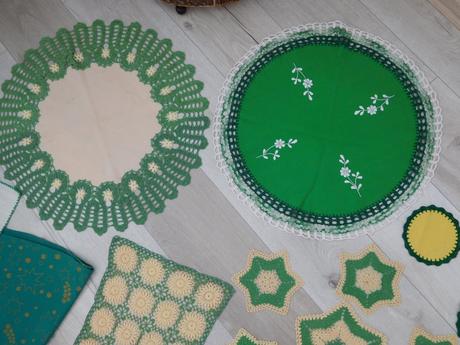 Do zelena obrusky +háčkované,, 