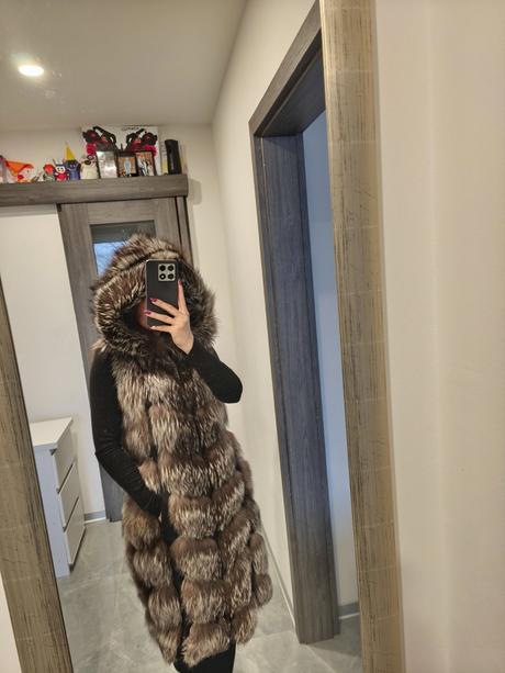 Luxusna kozusinova vesta z lisky, s