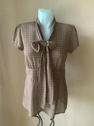 Bodkovana bluzka, 36