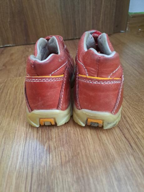 Koženné botasky, 23