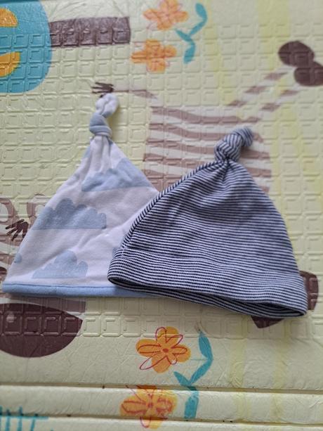 Čiapky pre novorodenca, rozm. 56/63cm, 2ks, 56