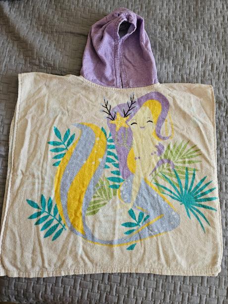 Pončo morská víla, 