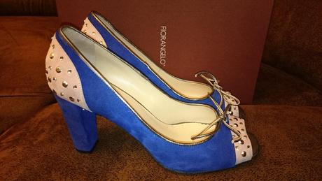 Spolocenske lodicky s kabelkou, 37